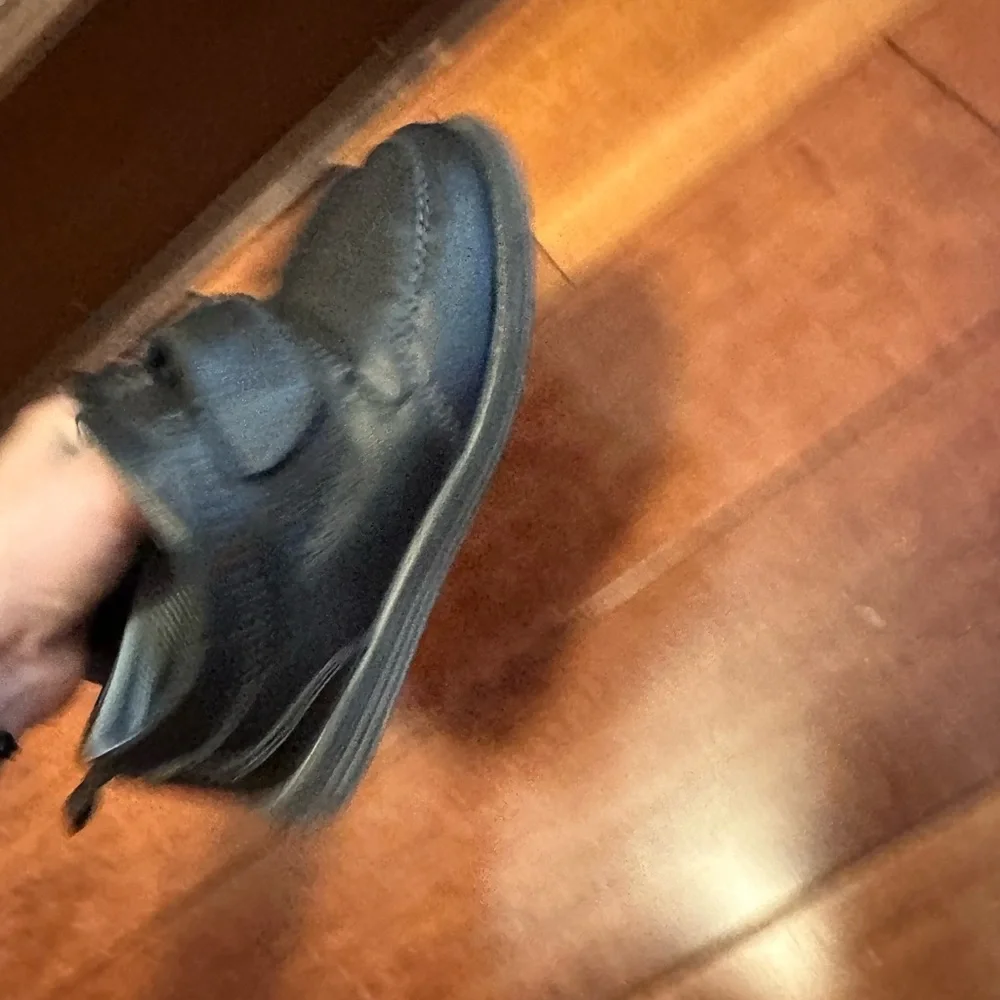 Osh Kosh boys shoes